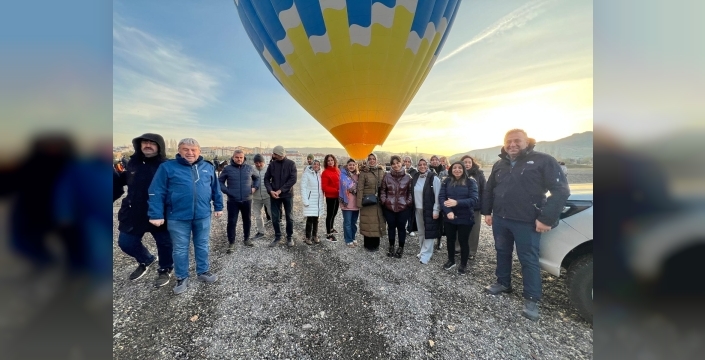 Öğretmenlere Kapadokya sürprizi! Balonlarla gökyüzünde unutulmaz anlar!