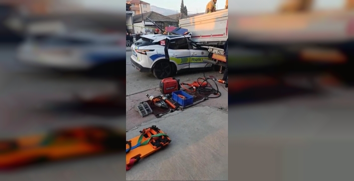 Polis aracının feci kazası: Bir şehit ve bir yaralı