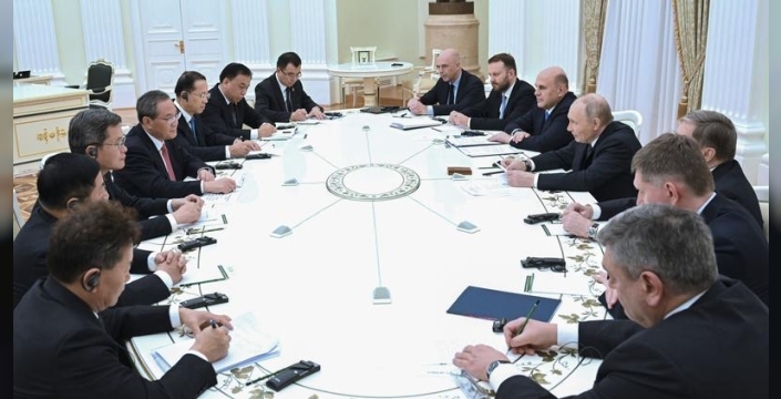 Putin ve Çin Başbakanı Li Moskova'da tarihi zirvede buluştu: Stratejik ortaklık zirve yaptı