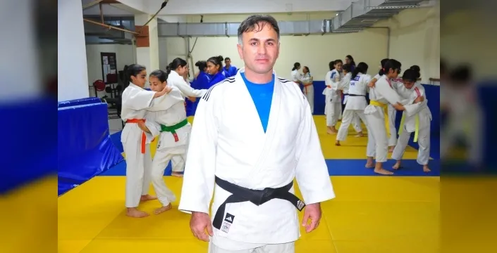 Şampiyonluk hayali, kırık kolle yıkılmadı: Sude Nur Haran'dan inanılmaz başarı!