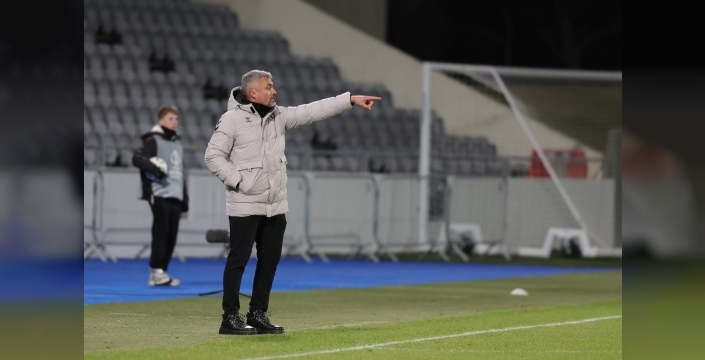 Samsunspor Teknik Direktörü Reis'ten Breidablik maçı sonrası şok itiraf: 'Kötü oynadık, bu 1 puan bizi mutlu etmedi!'