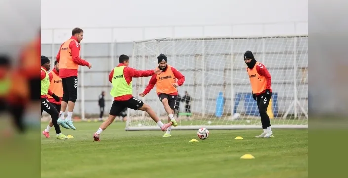 Sivasspor, Esenler Erokspor karşılaşması için antrenmanlara hız verdi!