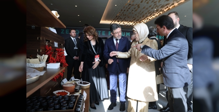 Şok eden açıklama: Emine Erdoğan'dan dünyadaki açlık dramına yürek burkan itiraf - 190 milyon çocuk açlıktan gözünü karartmış durumda!