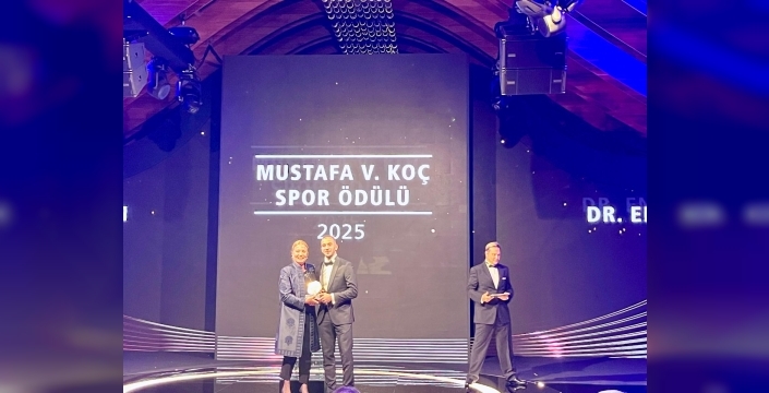 Sporun gözde kahramanları Mustafa V. Koç ödülleriyle ödüllendirildi: Coşkulu bir tören!