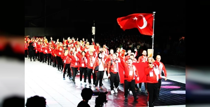 Tokyo'da Deaflympics coşkusu: İşitme engelli sporcuların büyük açılışı
