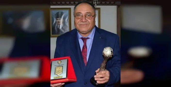 Türk halk müziği'nin usta isimlerinden Adem Göçer hayatını kaybetti
