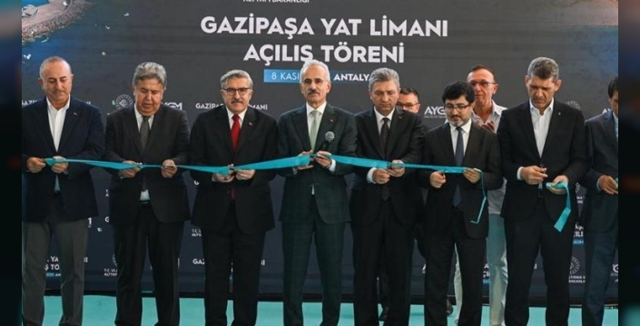 Türkiye denizcilikte büyük atılımlar yapıyor: Bakan Uraloğlu'ndan şaşırtıcı gelişmeler