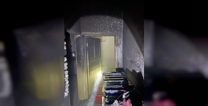 Adana'da ev yangını: Bir kişi yaralandı, alevler kontrol altına alındı