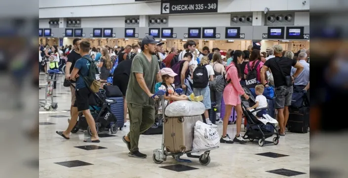 Antalya Havalimanı'nda kasım ayı rekoru: 1,7 milyon yolcuya ulaşıldı