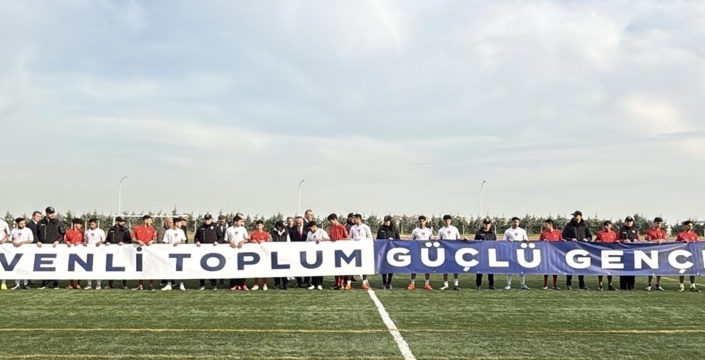 Asayiş olaylarıyla anılan mahallelerin gençleri sahada buluştu