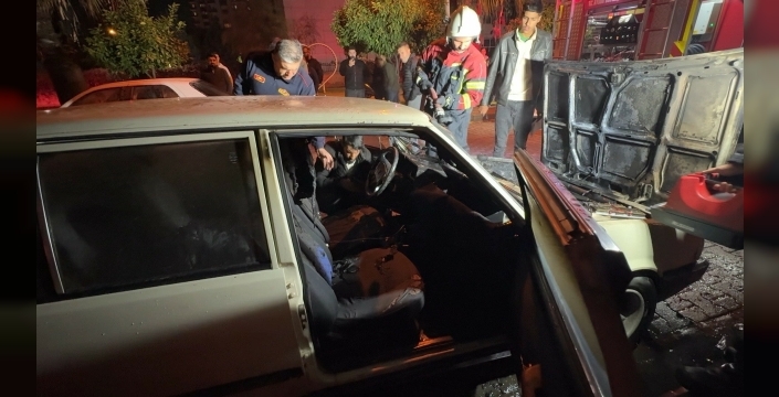 Aydın'da hastaneye bırakılan araç park yerinde alevler içinde kaldı