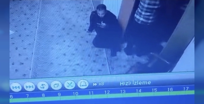 Bağcılar'da camii yeniden yapılmak için toplanan bağışlar soyuldu!