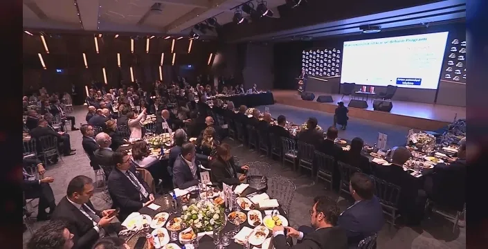 Bakan Şimşek'ten kritik açıklama: Enflasyon tek haneye düşüyor, kira artışları normalleşecek