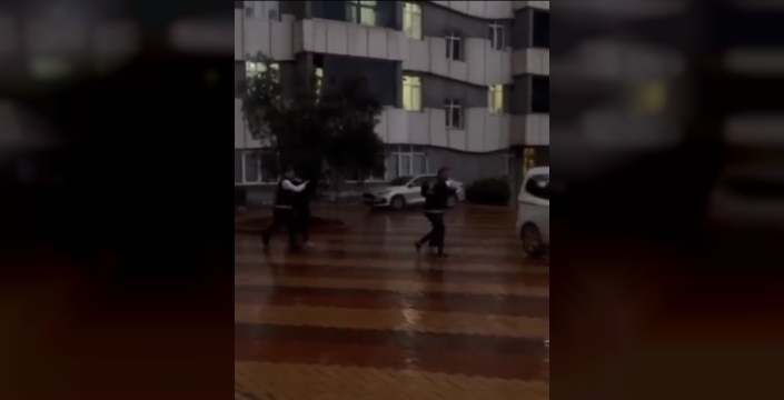 Beykoz'da otobüs duraklarına hava tabancalı saldırı: 2 şüpheli yakalandı
