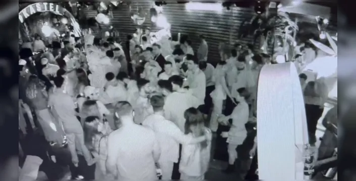 Beyoğlu'nda eğlence mekanında sarkıntılık iddiası: Cam bardakla yaralanma