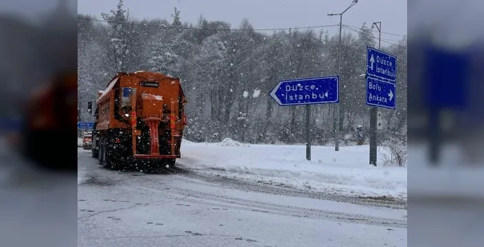 Bolu Dağı'nda yoğun kar yağışı etkili oldu