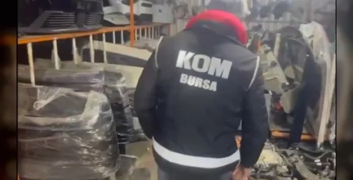 Bursa'da 12 milyon TL'lik gümrük kaçağı otomobil parçası ele geçirildi
