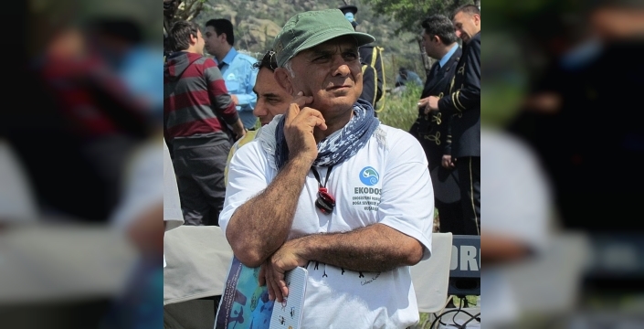 Büyük Menderes Nehri'nde büyük tehlike: Suyun rengi siyaha döndü, balıklar yaşam mücadelesi veriyor!