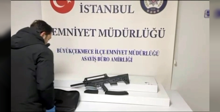 Büyükçekmece Gölü'nde silahla ateş edip sosyal medyada paylaşan şüpheli yakalandı