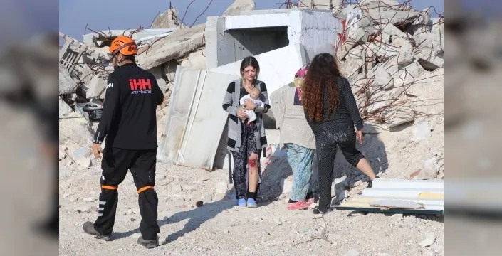 Denizli'de gerçeği aratmayan deprem tatbikatı: Enkaz altında kalanlar kurtarıldı