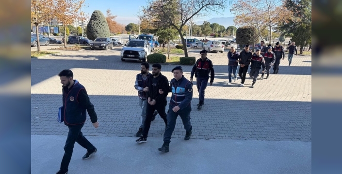 Denizli merkezli operasyon: Fabrika kasalarını boşaltan çete çökertildi, 11 kişi tutuklandı!