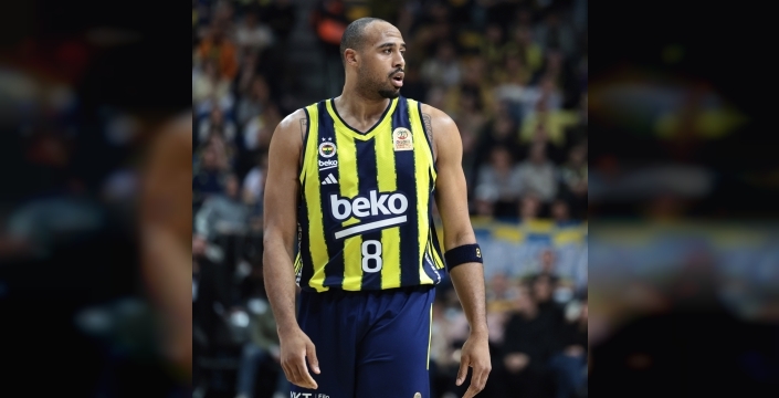 Fenerbahçe Beko, Anadolu Efes'i uzatmada devirdi: 97-94