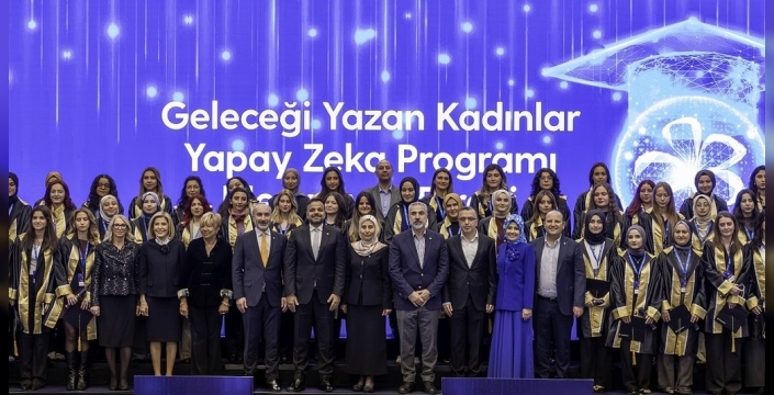 Geleceği Yazan Kadınlar Yapay Zeka programı mezunlarını verdi