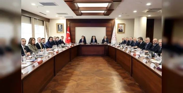 Gıda fiyatları mercek altında: Bakan Şimşek başkanlığında kritik komite toplandı