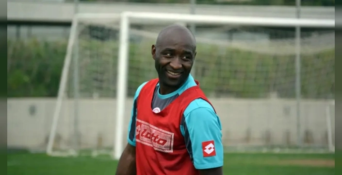 Gol sevinçleriyle Süper Lig'e damga vurmuştu, şimdi ise yetim çocuklar için vakıf kurdu