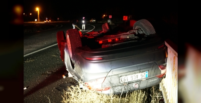 Gümüşhane'de dehşet: Otomobil bariyerlere çarpıp takla attı, 5 kişi yaralandı!