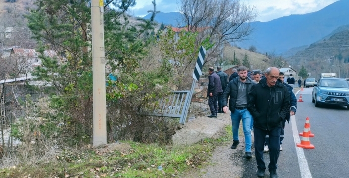 Gümüşhane'de korkunç kaza: Otomobil çayda can aldı, sürücü yaralı!