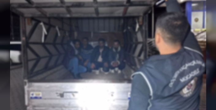 Hatay'da kaçak göçmen operasyonu: 6 göçmen kurtarıldı, 3 organizatör tutuklandı