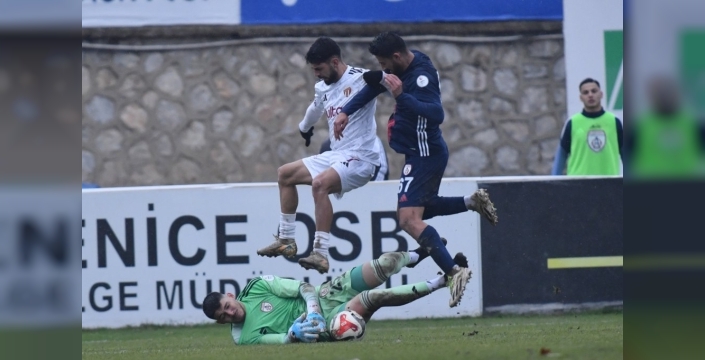 İnegölspor, Altınordu'yu 3-1 yenerek sahasında coşku yaşattı