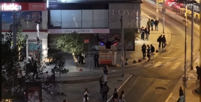 İstanbul'da huzur operasyonu: Kadıköy'de helikopter destekli denetim