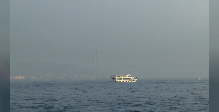 İstanbul'u sis bulutu kapladı, Haliç Köprüsü'nde eşsiz manzara