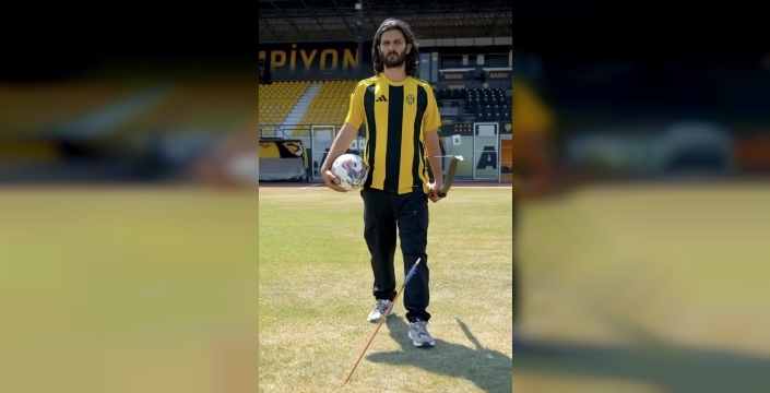 İzmir'de bahis soruşturması kapsamında 2 futbolcuya gözaltı kararı