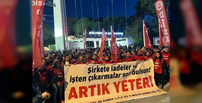 İzmir işçileri hakları için meşalelerle yürüdü: "Sorunlarımızı çözün!