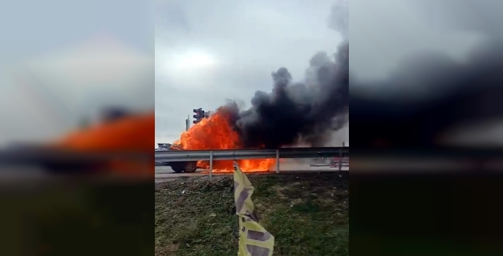 Kapaklı'da Yanan Otomobil Kullanılamaz Hale Geldi