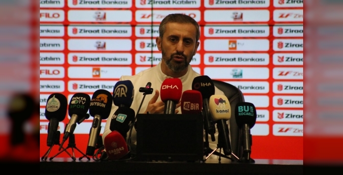 Kocaelispor, Erzurumspor'u 3-1 mağlup etti; teknik direktörler maç sonrası konuştu