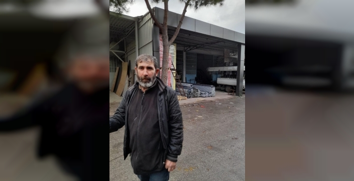 Manisa'da hurda araçta yangın: Kimsesiz Murat Kaymaz hayatını kaybetti