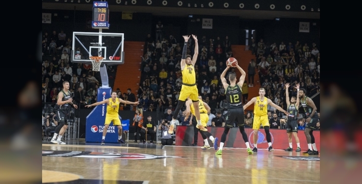 Mersin Spor, Merkezefendi'yi farklı geçerek galibiyet serisini sürdürdü