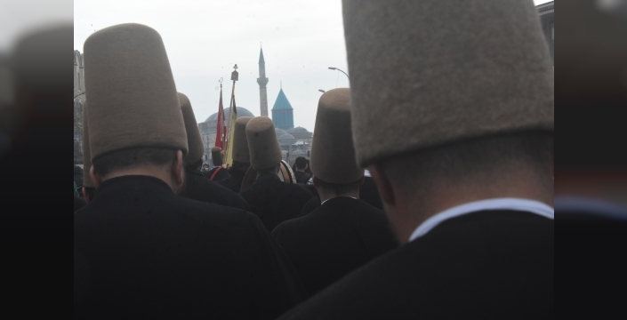 Mevlana anıldı: Konya'da 'Huzur Vakti' temalı yürüyüşle başladı