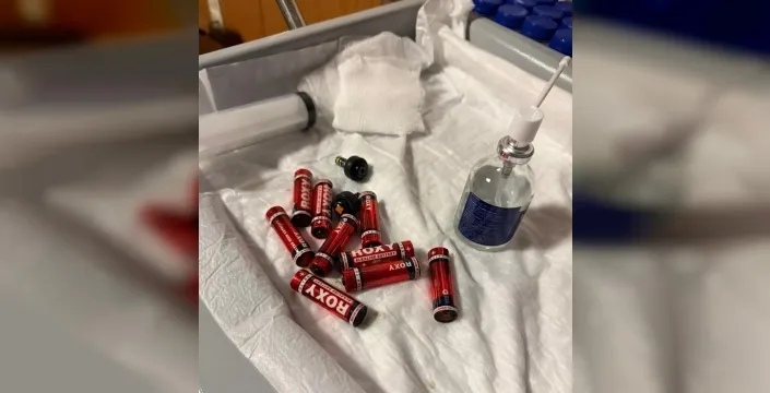 Midesinden 9 pil çıktı, doktorlar hayatını kurtardı