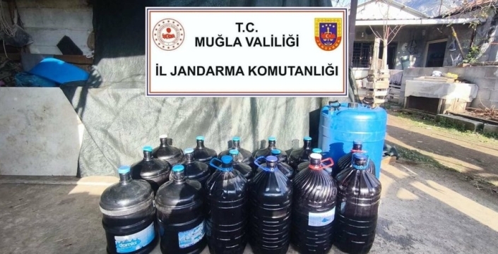 Muğla'da nefes kesti: 1 ton sahte içki jandarmaya takıldı