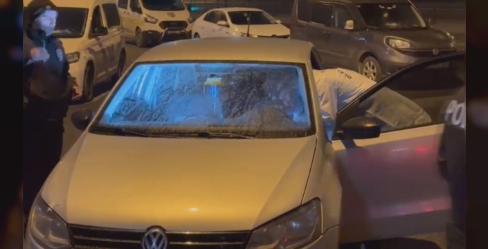 Pendik'te park halindeki araçta ceset bulundu: O.G. yaşamını yitirdi