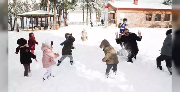 Samsun'da kar tatili! 4 ilçede okullar bugün tatil edildi