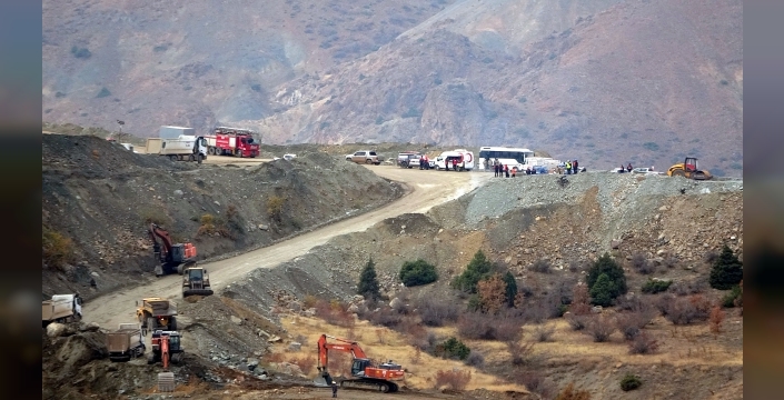 Sivas'ta göçük altında kalan şantiye müdürü 18 gündür aranıyor