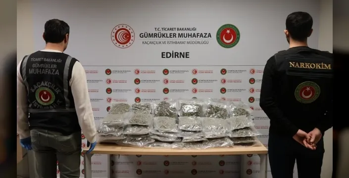 Son dakika: Gümrüklerde 1 milyar 26 milyon liralık uyuşturucu ele geçirildi