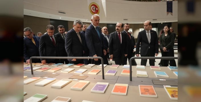 Türk tarihi 100 kitapla gençlere ulaşıyor: 'Tarih sıkıcıdır algısı kırılacak