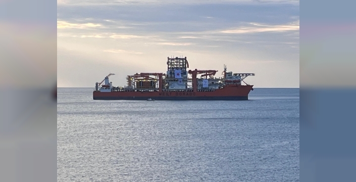 Türkiye'nin altıncı sondaj gemisi 'West Dorado' Mersin'e demirledi: Karadeniz için hazırlıklar başladı!